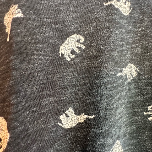 Mudd Charcoal Tee with Elephant Pattern - Picture 3 of 6